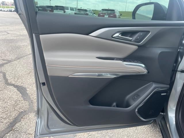 2026 Chevrolet Traverse Base