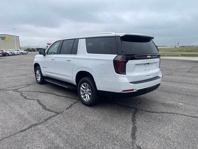 2025 Chevrolet Suburban Base