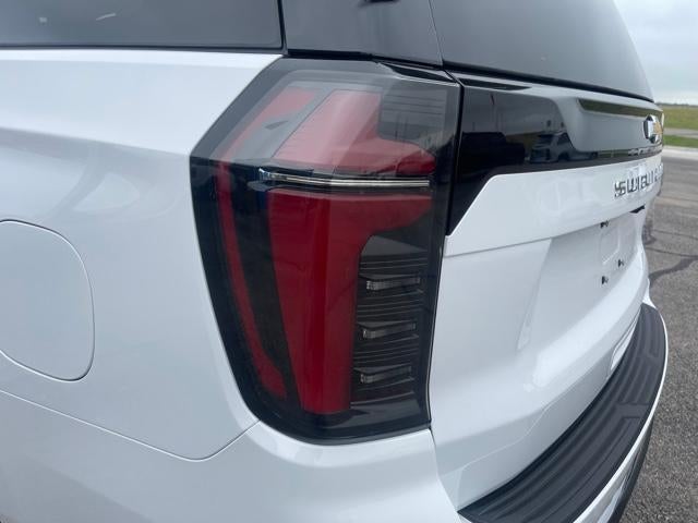 2025 Chevrolet Suburban Base