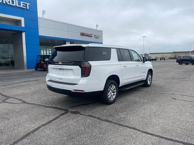 2025 Chevrolet Suburban Base