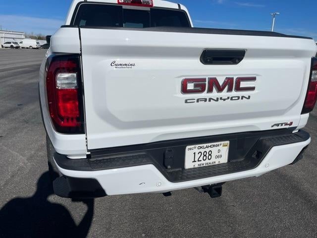 2024 GMC Canyon Base