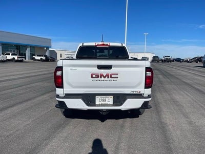 2024 GMC Canyon Base