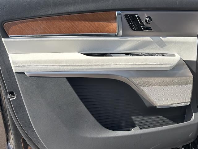 2027 Cadillac VISTIQ Sport