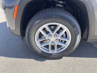 2026 Jeep Grand Cherokee GRAND CHEROKEE LAREDO X 4X4