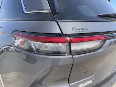 2026 Jeep Grand Cherokee GRAND CHEROKEE LAREDO X 4X4