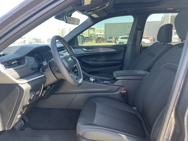 2026 Jeep Grand Cherokee GRAND CHEROKEE LAREDO X 4X4