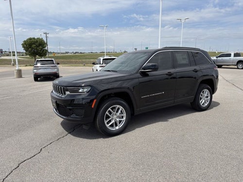 2026 Jeep Grand Cherokee GRAND CHEROKEE LAREDO X 4X4