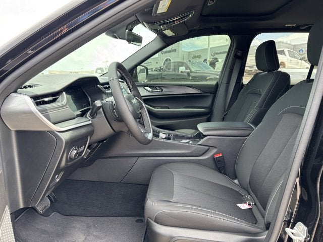 2026 Jeep Grand Cherokee GRAND CHEROKEE LAREDO X 4X4