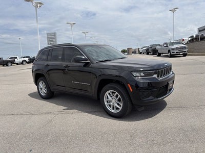 2026 Jeep Grand Cherokee GRAND CHEROKEE LAREDO X 4X4