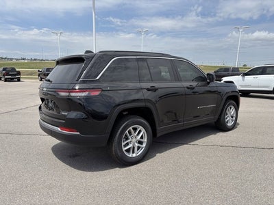 2026 Jeep Grand Cherokee GRAND CHEROKEE LAREDO X 4X4
