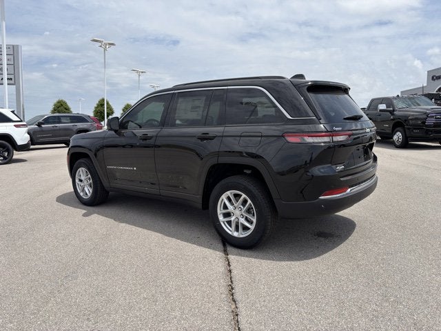 2026 Jeep Grand Cherokee GRAND CHEROKEE LAREDO X 4X4