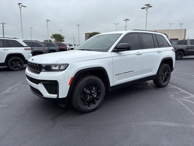 2026 Jeep Grand Cherokee GRAND CHEROKEE LAREDO ALTITUDE 4X4
