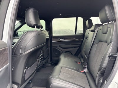 2026 Jeep Grand Cherokee GRAND CHEROKEE LAREDO ALTITUDE 4X4
