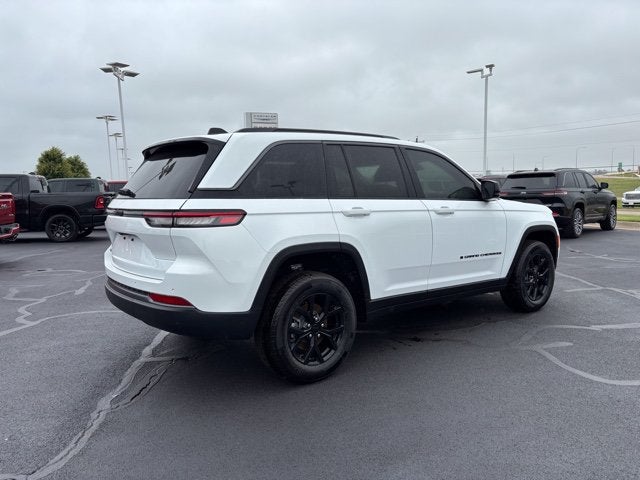 2026 Jeep Grand Cherokee GRAND CHEROKEE LAREDO ALTITUDE 4X4