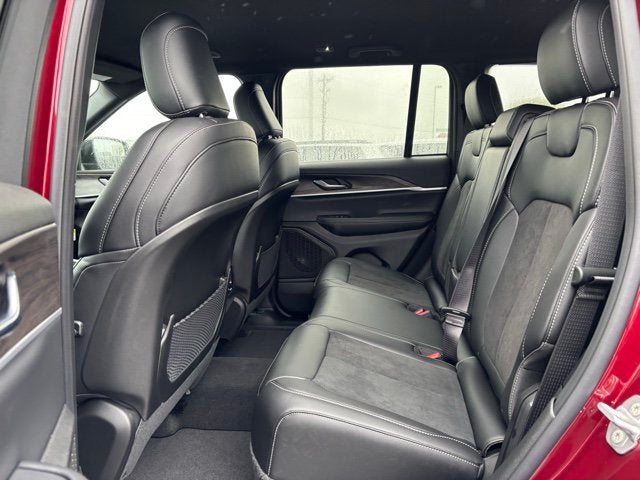 2026 Jeep Grand Cherokee GRAND CHEROKEE LAREDO ALTITUDE 4X4