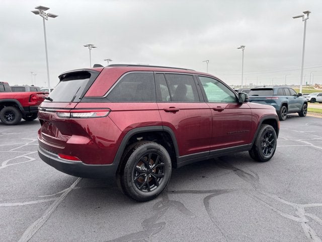2026 Jeep Grand Cherokee GRAND CHEROKEE LAREDO ALTITUDE 4X4