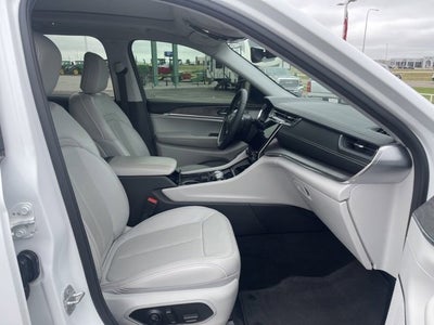 2023 Jeep Grand Cherokee Overland 4x4