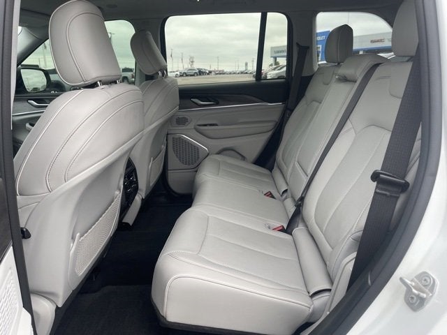 2023 Jeep Grand Cherokee Overland 4x4