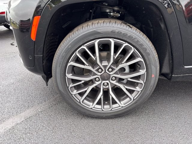 2026 Jeep Grand Cherokee Summit