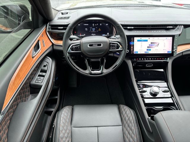 2026 Jeep Grand Cherokee Summit
