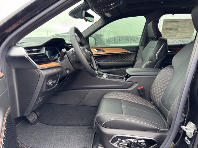 2026 Jeep Grand Cherokee Summit