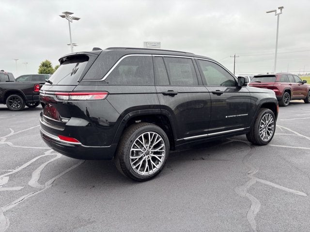 2026 Jeep Grand Cherokee Summit