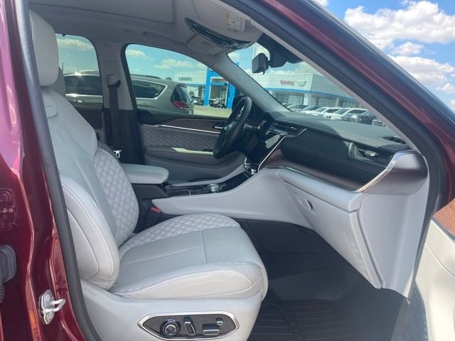 2022 Jeep Grand Cherokee Summit 4x4