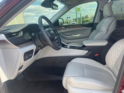 2022 Jeep Grand Cherokee Summit 4x4