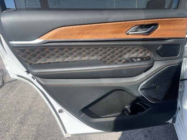 2023 Jeep Grand Cherokee L Summit Reserve 4x4