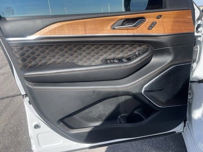 2023 Jeep Grand Cherokee L Summit Reserve 4x4