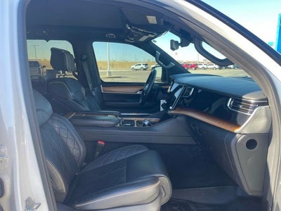2023 Jeep Grand Wagoneer L Series III 4x4