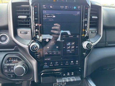2026 RAM 1500 Big Horn Crew Cab 4x4 5'7' Box