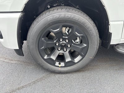 2027 RAM Ram 1500 RAM 1500 EXPRESS CREW CAB 4X4 5'7' BOX