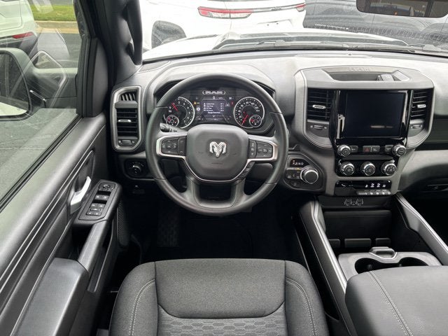 2027 RAM Ram 1500 RAM 1500 EXPRESS CREW CAB 4X4 5'7' BOX