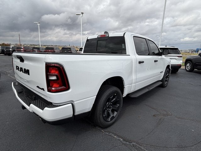 2027 RAM Ram 1500 RAM 1500 EXPRESS CREW CAB 4X4 5'7' BOX