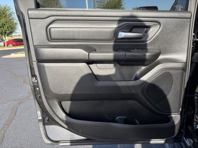 2027 RAM Ram 1500 RAM 1500 EXPRESS CREW CAB 4X4 5'7' BOX