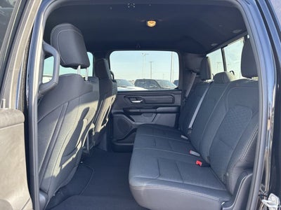 2027 RAM Ram 1500 RAM 1500 EXPRESS CREW CAB 4X4 5'7' BOX