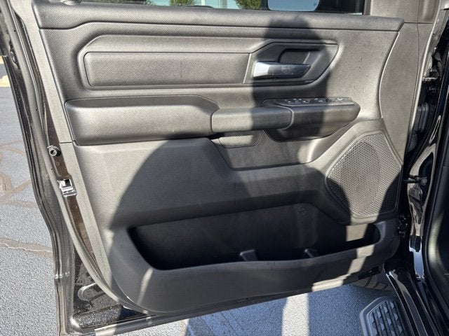 2027 RAM Ram 1500 RAM 1500 EXPRESS CREW CAB 4X4 5'7' BOX