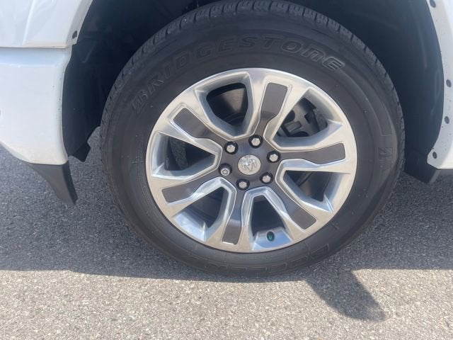 2022 RAM 1500 Limited Crew Cab 4x4 5'7' Box