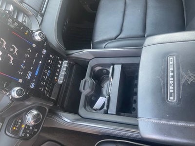 2022 RAM 1500 Limited Crew Cab 4x4 5'7' Box