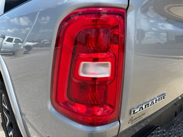 2025 RAM 1500 Laramie Crew Cab 4x4 5'7' Box