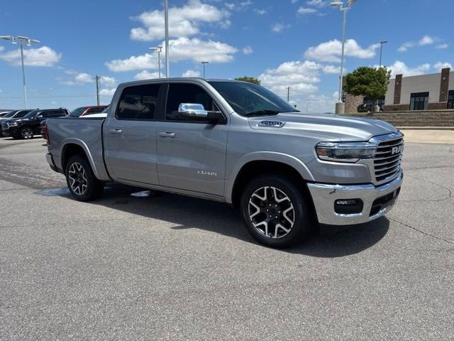 2025 RAM 1500 Laramie Crew Cab 4x4 5'7' Box