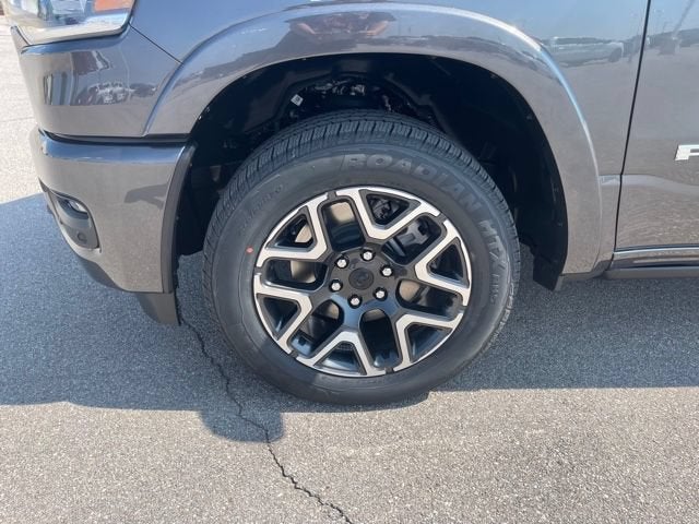 2026 RAM 1500 Laramie Crew Cab 4x4 5'7' Box