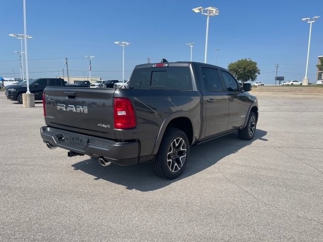 2026 RAM 1500 Laramie Crew Cab 4x4 5'7' Box