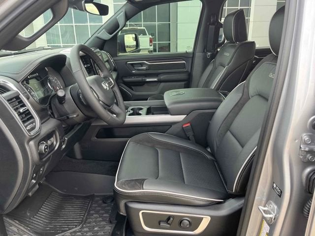 2025 RAM 1500 Laramie Crew Cab 4x4 5'7' Box