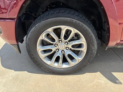 2022 RAM 1500 Laramie Crew Cab 4x4 5'7' Box