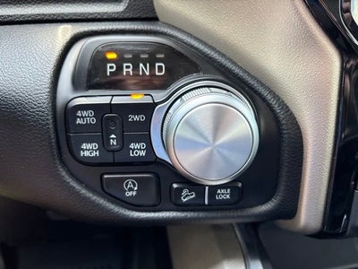 2022 RAM 1500 Laramie Crew Cab 4x4 5'7' Box