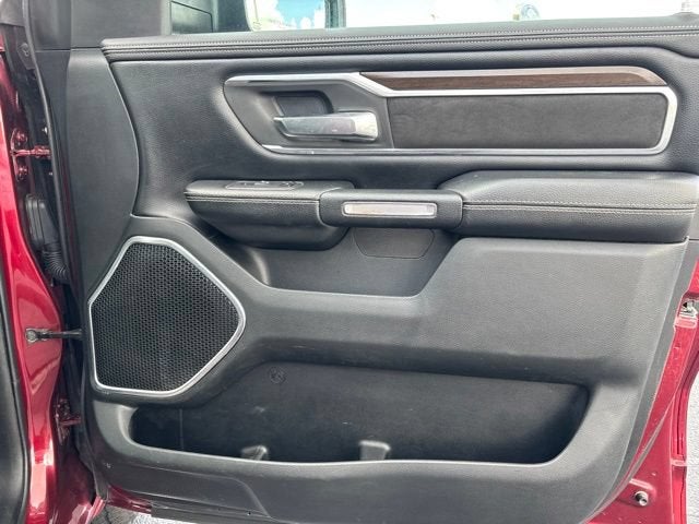 2021 RAM 1500 Laramie Crew Cab 4x4 5'7' Box