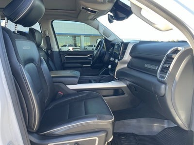 2022 RAM 1500 Laramie Crew Cab 4x4 5'7' Box