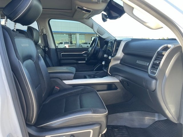 2022 RAM 1500 Laramie Crew Cab 4x4 5'7' Box